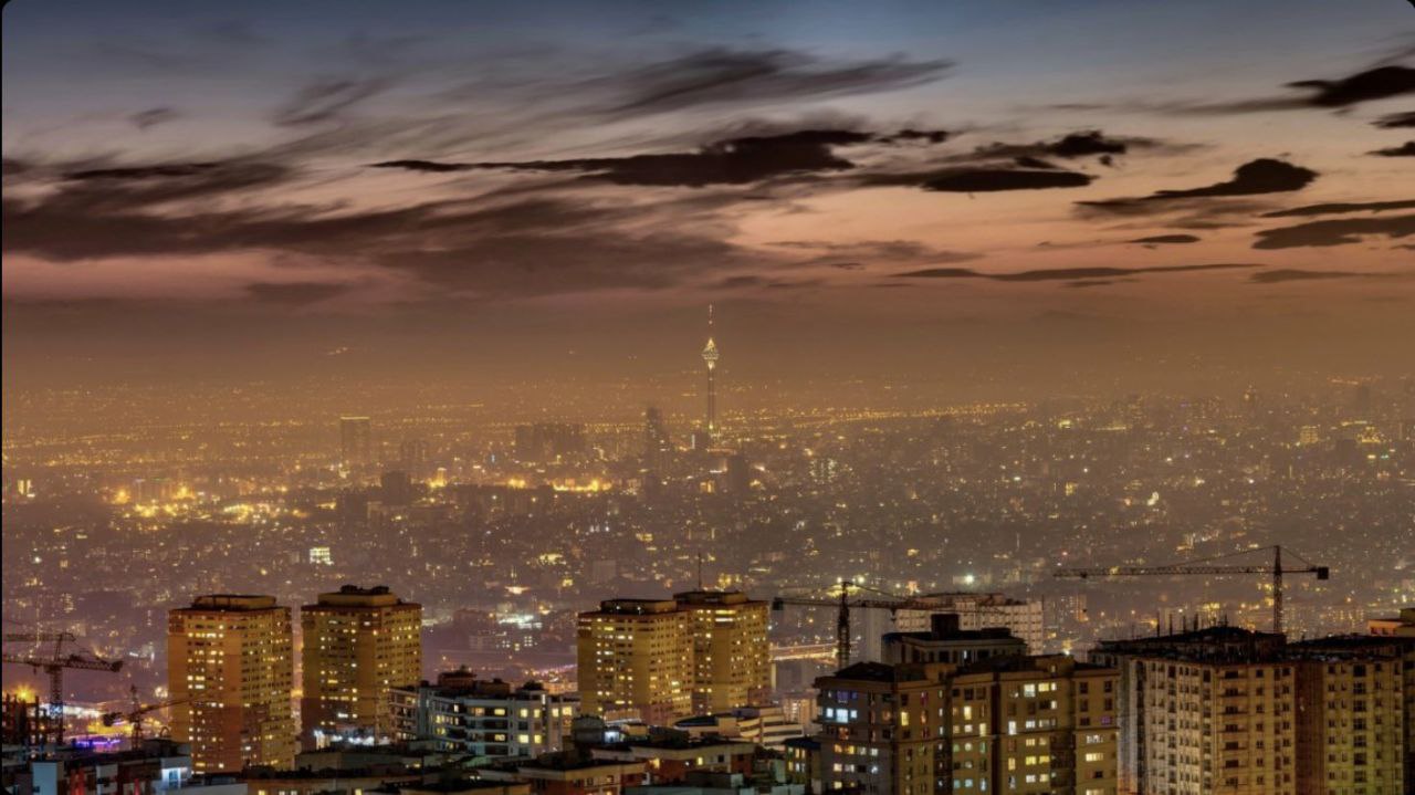 چشم اندازی رویایی از تهران در شب (عکس)