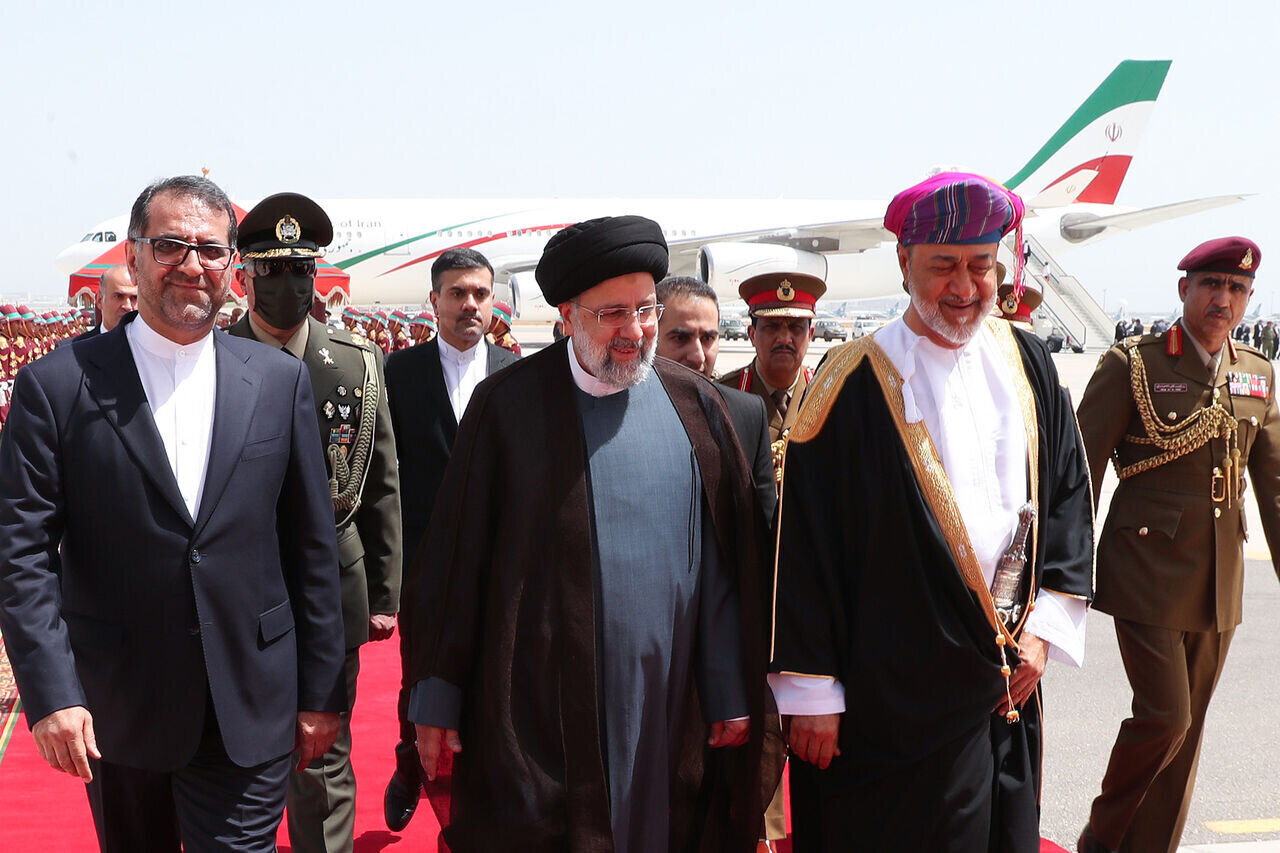 آیا سلطان عمان حامل پیام خاصی برای تهران است؟