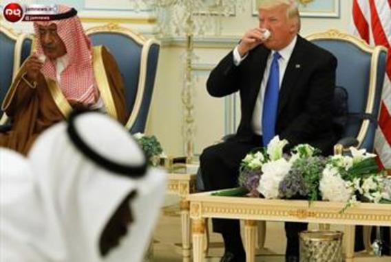 تصاویر دیده نشده از حضور ترامپ و خانواده اش در عربستان (+عکس)
