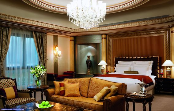 هتل ریتزکارلتون؛ لوکس ترین زندان جهان برای شاهزاده‌‌های بازداشت‌شده سعودی (+عکس و فیلم)
