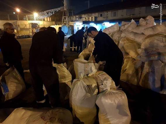 ارسال کمک‌های ستاد اجرایی فرمان امام به زلزله‌زدگان (+عکس)