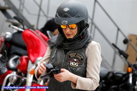 آموزش موتور سیکلت سواری به زنان سعودی (عکس)