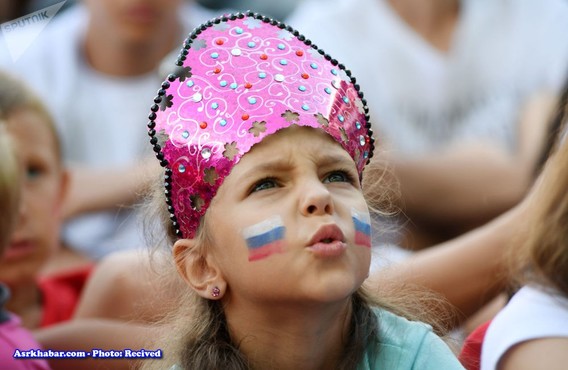 دختران زیبای طرفدار فوتبال در روسیه (+عکس)