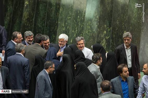 حاشیه‌های جلسه امروز مجلس (+عکس)