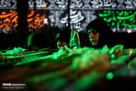 مراسم شب وداع با پیکرهای مطهر ۱۳۵شهید گمنام دفاع مقدس (+عکس)