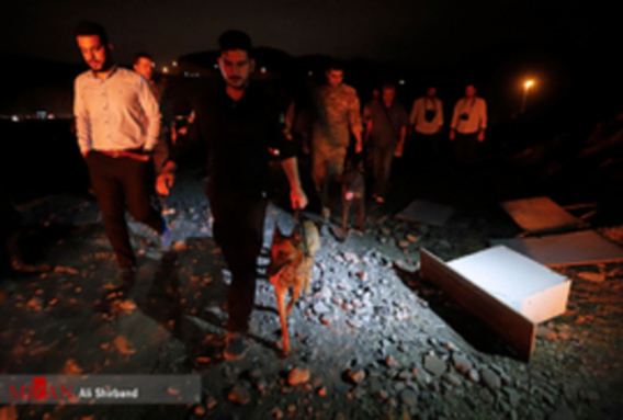 دستگیری شبانه خرده فروشان مواد مخدر (+عکس)