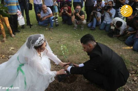 ماشین عروس متفاوت زوج عراقی سوژه شد! (+عکس)