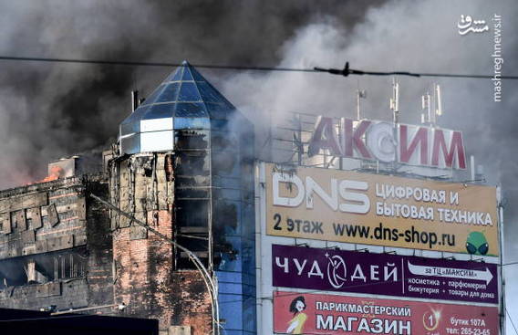 آتش سوزی گسترده در یک مرکز تجاری در روسیه (+عکس)