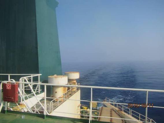 انفجار نفتکش ایرانی دریای سرخ/ احتمال حمله موشکی/ نفتکش آتش نگرفته است (+عکس)