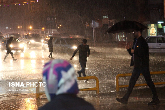 بارش شدید باران در اهواز (+عکس)
