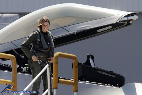 جمی جمیسیون، اولین زن خلبان هواپیمای جنگنده F-22A Raptor در آمریکا