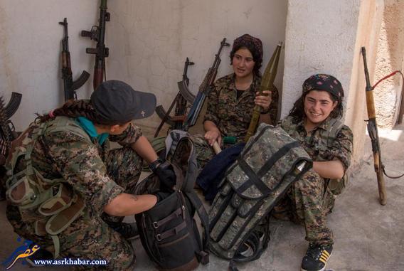 تکاوران زن کرد در مقابل داعش (عکس)