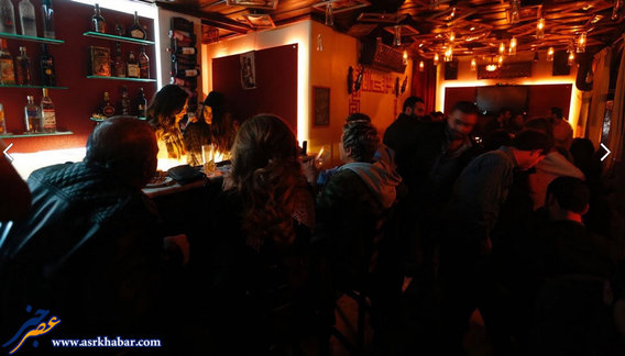 زندگی متفاوت در کافه شب های دمشق (+عکس)