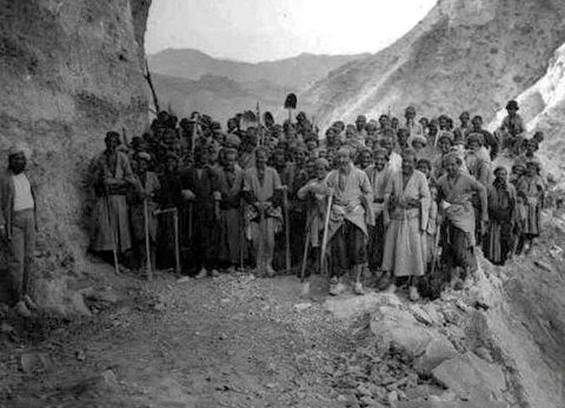 قدیمی ترین عکس از ساخت جاده چالوس/عکس 4 Ø¹Ú©Ø³Û ÙØ¯ÛÙ
Û Ø§Ø² ساخت Ø¬Ø§Ø¯Ù ÚØ§ÙÙØ³ (+عکس)